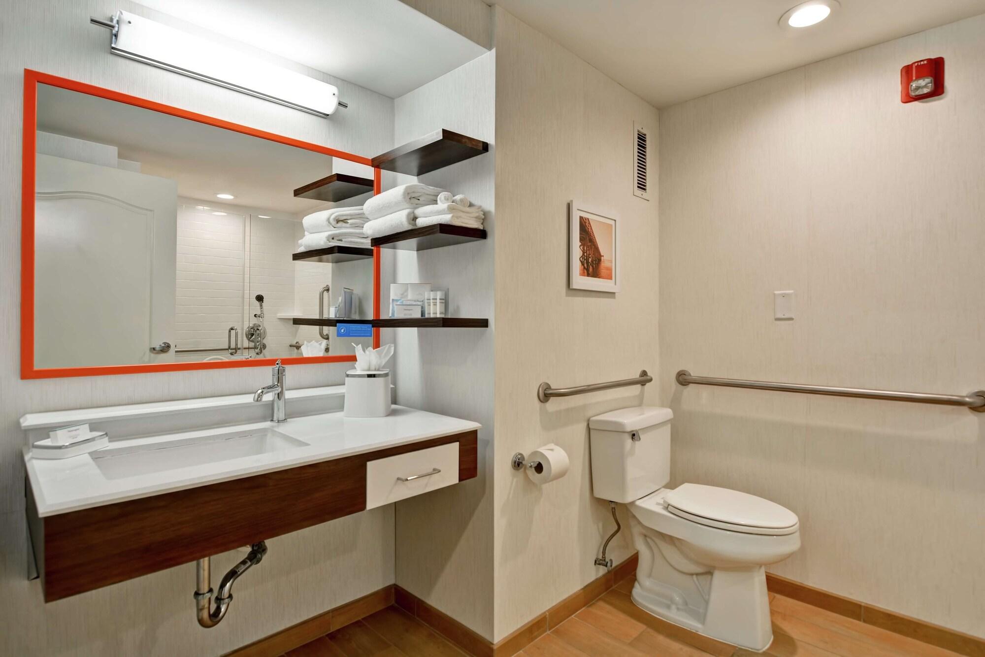 Hampton Inn Charleston North Север Чарлстон Экстерьер фото