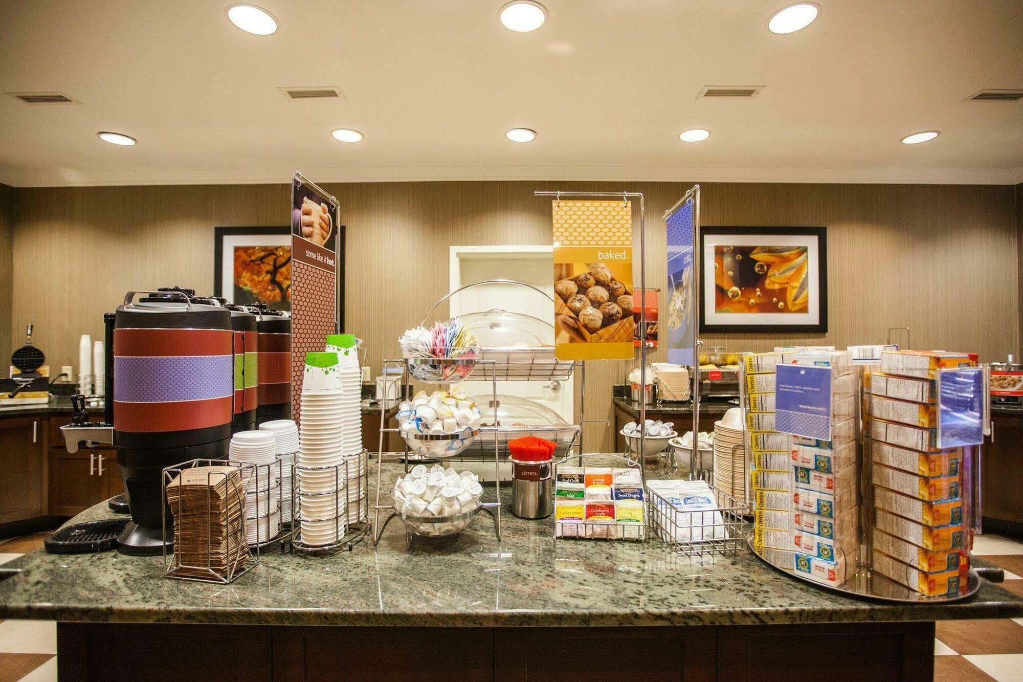 Hampton Inn Charleston North Север Чарлстон Экстерьер фото